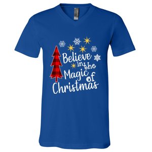 Cute Casual Believe In Magic Of Christmas Tree Buffalo Plaid Gift V-Neck T-Shirt