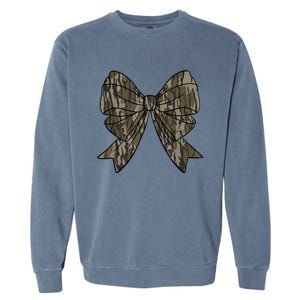 Camo Coquette Bow Duck Hunt Duck Hunting Garment-Dyed Sweatshirt