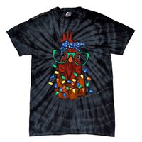 Christmas Chicken Cute Comfort Christmas Tie-Dye T-Shirt