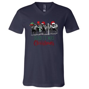 Cute Christmas Cows Herd It Was Christmas Funny Cow Shirt V-Neck T-Shirt