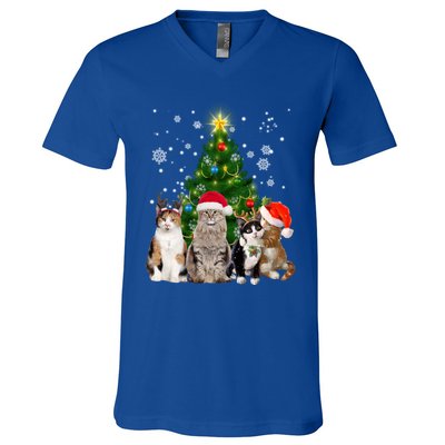 Cute Cat Christmas Tree Cat Lover Xmas Cat Mom Gift V-Neck T-Shirt