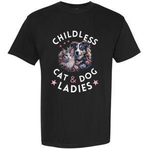 Childless Cat & Dog Ladies Voting For Kamala President 2024 Garment-Dyed Heavyweight T-Shirt