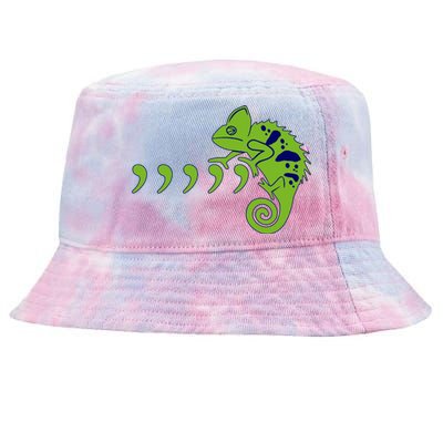 COMMA CHAMELEON FUNNY SONG PARODY MEME Tie-Dyed Bucket Hat