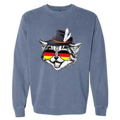 Cute Cat German Flag Oktoberfest Pride Germany Festival Garment-Dyed Sweatshirt