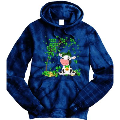 Cute Cow Holding Lucky Shamrock Leaf Farmer St Patrick's Day Tie Dye Hoodie