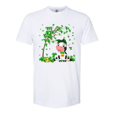 Cute Cow Holding Lucky Shamrock Leaf Farmer St Patrick's Day Softstyle CVC T-Shirt