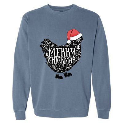 Christmas Chicken In Santa Hat Merry Chickmas Farmhouse Gift Garment-Dyed Sweatshirt