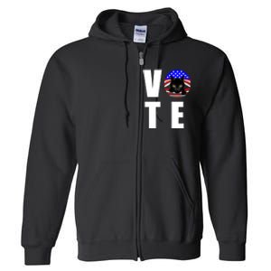 Childless Cat Ladies Vote 2024 Retro American Flag Stars Full Zip Hoodie