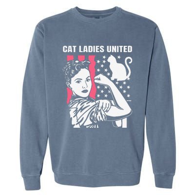 Childless Cat Lady For Cat Mom Women Cat Ladies Gift Garment-Dyed Sweatshirt