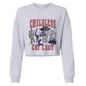 Childless Cat Lady Voting Kamala Harris 2024 Cropped Pullover Crew