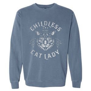 Childless Cat Lady Feminist Voting Ladies Is Voting Kamala Gift Garment-Dyed Sweatshirt