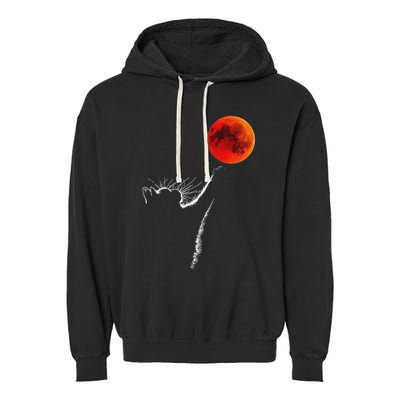Curious Cat Meets The Blood Moon Lunar Eclipse 14 March 2025 Garment-Dyed Fleece Hoodie
