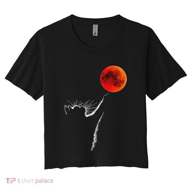 Curious Cat Meets The Blood Moon Lunar Eclipse 14 March 2025 Crop Top
