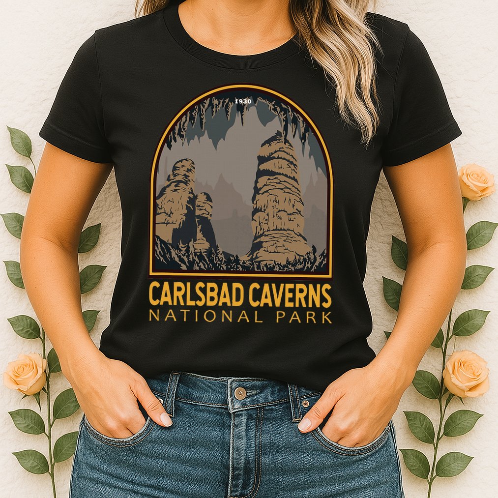 Carlsbad Caverns National Park Vintage Emblem Womens T-Shirt