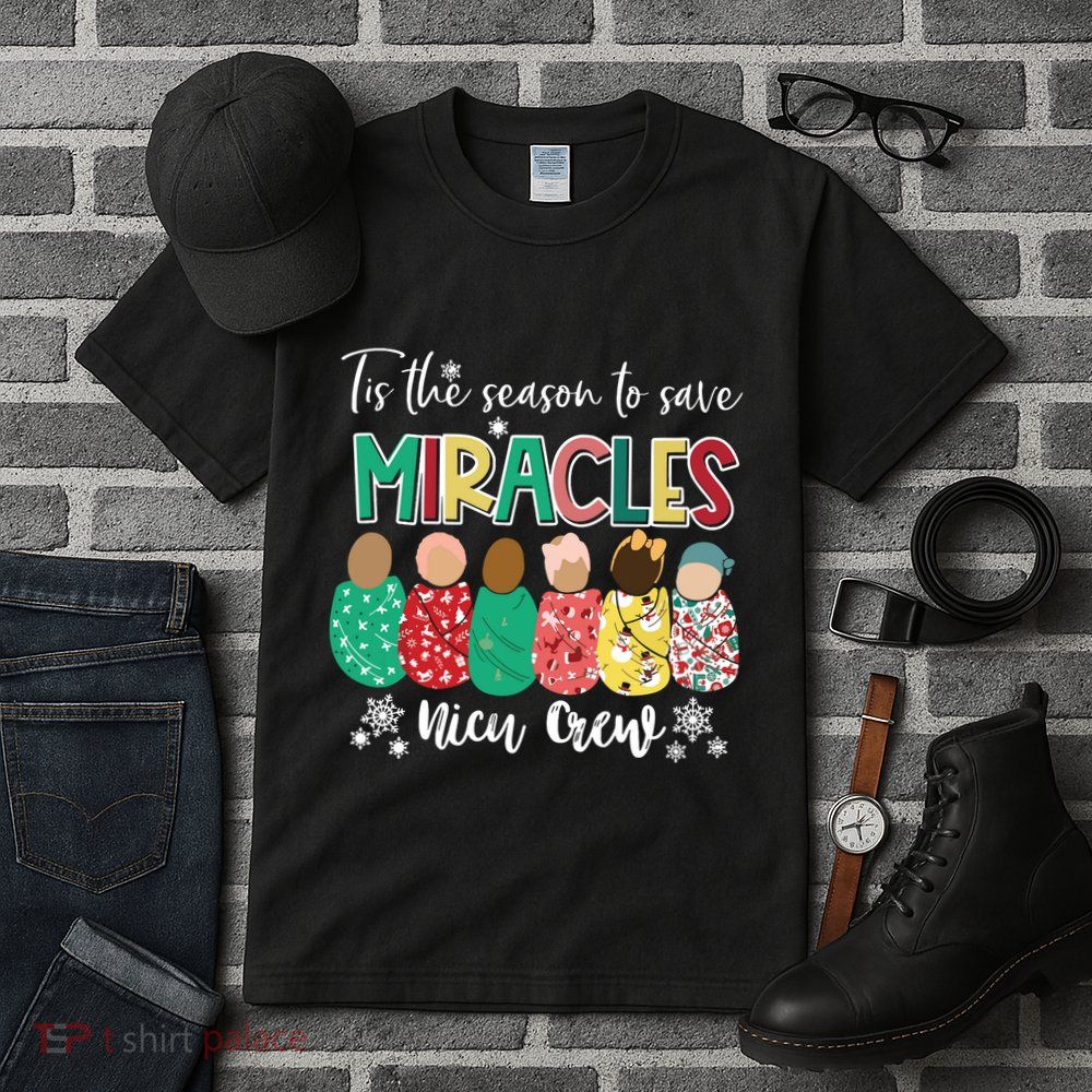Christian Christmas Nativity Jesus Love Came Down Tall T-Shirt
