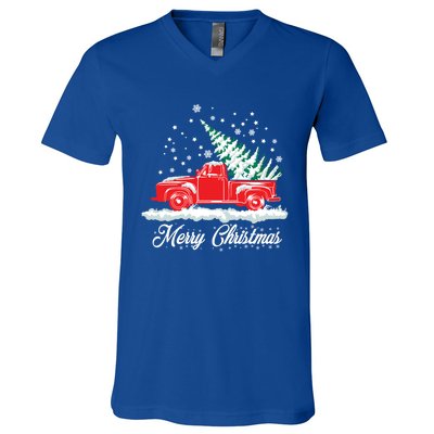 Christmas Classic Old Red Truck Vintage Pick Up Xmas Tree Gift V-Neck T-Shirt