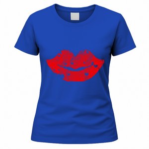 Cute Cloudy Red Lips Great Gift Hearts Distressed Valentine's Day Cute Gift Women's T-Shirt