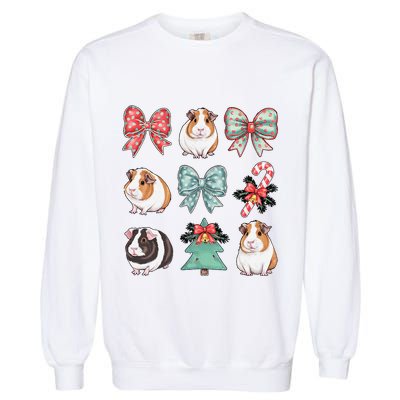 Cute Coquette Red Xmas Santa Claus Guinea Pig Lover Xmas Garment-Dyed Sweatshirt