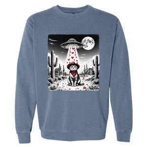 Cowboy Cat Ufo Meme Funny Cat Ufos ValentineS Day Cat Lover Garment-Dyed Sweatshirt