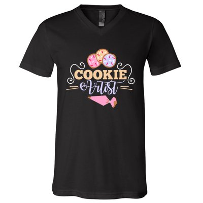 Cookie Decorator Baker Design For Cookie Cutter Fans V-Neck T-Shirt