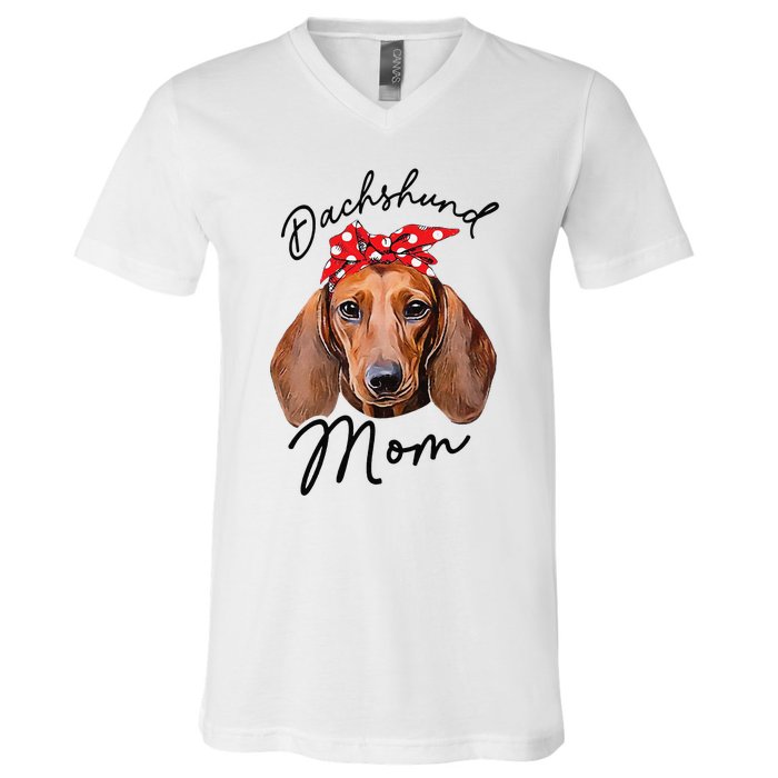 Cute Dachshund Doxie Wiener Dog Mom V-Neck T-Shirt