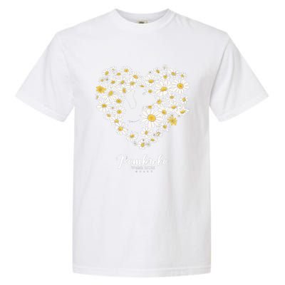 Cute Daisy Flower Heart Silhouette Pembroke Welsh Dog Mom Gift Garment-Dyed Heavyweight T-Shirt