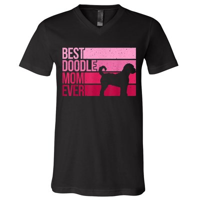 Cool Doodle Mom Art Women Aussiedoodle Goldendoodle Dog V-Neck T-Shirt