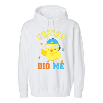 Chicks Dig Me Happy Easter Egg Hunt Funny Garment-Dyed Fleece Hoodie