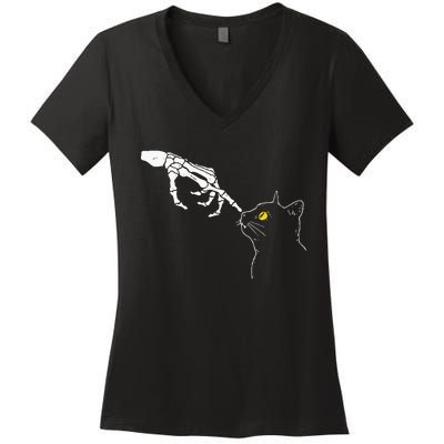 Cat Dad Mom Black Cat Lover Skeleton Hand Funny Halloween Women's V-Neck T-Shirt