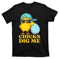 Chicks Dig Me Easter Happy Easter Funny T-Shirt