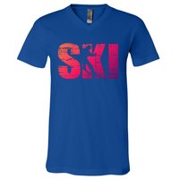 Cool Distressed Skiing Gift For Skiers V-Neck T-Shirt