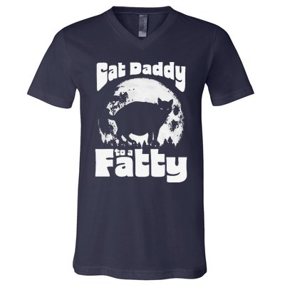 Cat Daddy To A Fatty! Funny Vintage Full Moon & Chonk Dad V-Neck T-Shirt