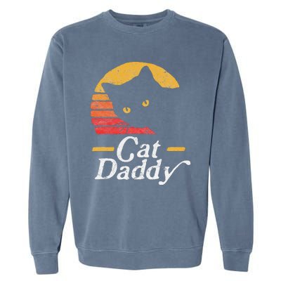 Cat Daddy Vintage Eighties Style Cat Retro Distressed Garment-Dyed Sweatshirt