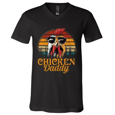 Chicken Daddy Vintage Poultry Farmer Funny Fathers Day V-Neck T-Shirt