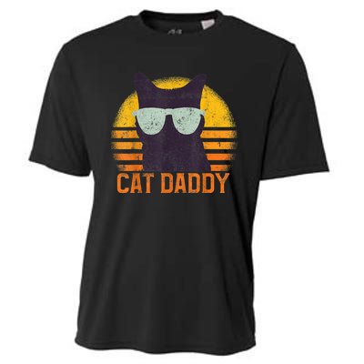 Cat Daddy Vintage Eighties Style Cat Retro Distressed Cooling Performance Crew T-Shirt