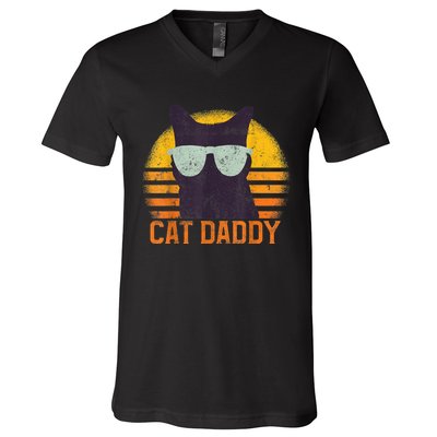 Cat Daddy Vintage Eighties Style Cat Retro Distressed V-Neck T-Shirt