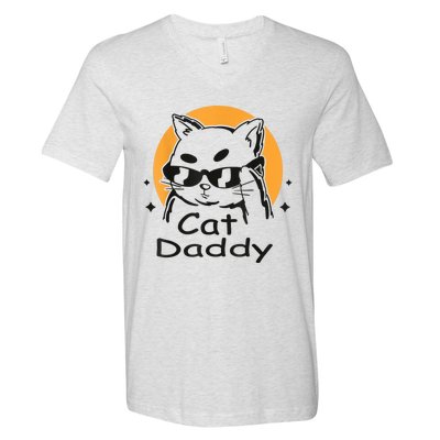 Cat Daddy Vintage Eighties Style Cat Retro Distressed V-Neck T-Shirt