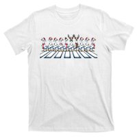 Christmas Ducks Walking Street Xmas Holiday Season T-Shirt