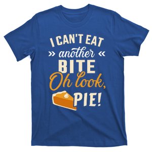 Can't eat bite look pie funny thanksgiving christmas dinner T-Shirt