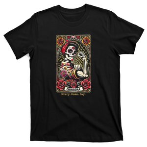 Chingona Every Damn Day Tarot Card T-Shirt