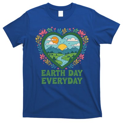 Cute Earth Day Everyday Retro Vintage Cute Gift T-Shirt