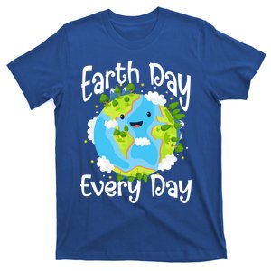 Cute Earth Day Every Day Save Our Planet Green Gift T-Shirt