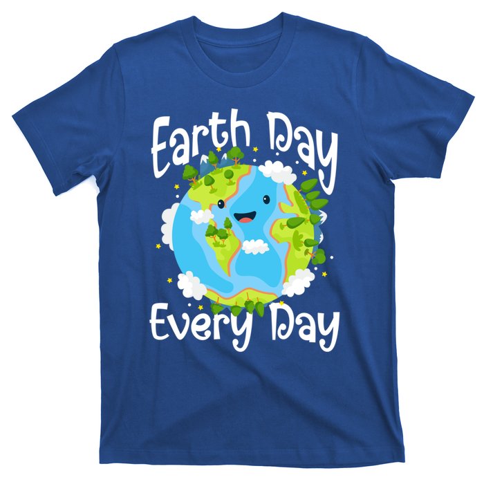 Cute Earth Day Every Day Save Our Planet Green Gift T-Shirt