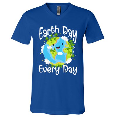 Cute Earth Day Every Day Save Our Planet Green Gift V-Neck T-Shirt