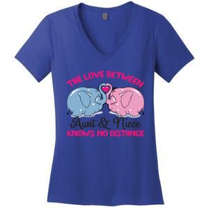 Cute Elephant The Love Between Aunt And Niece Funny Gift Women's V-Neck T-Shirt