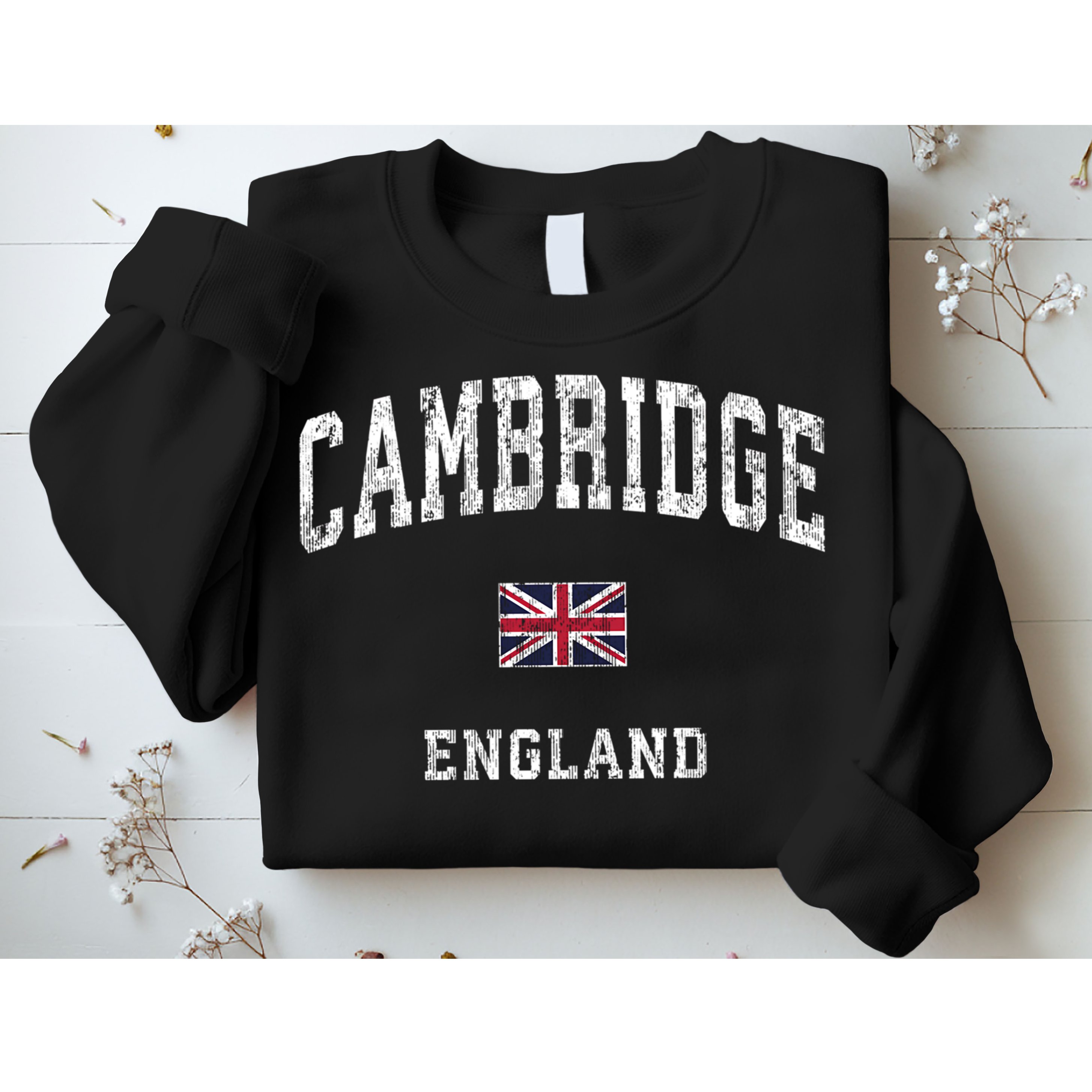 Cambridge England Vintage Athletic Sports Design Sweatshirt