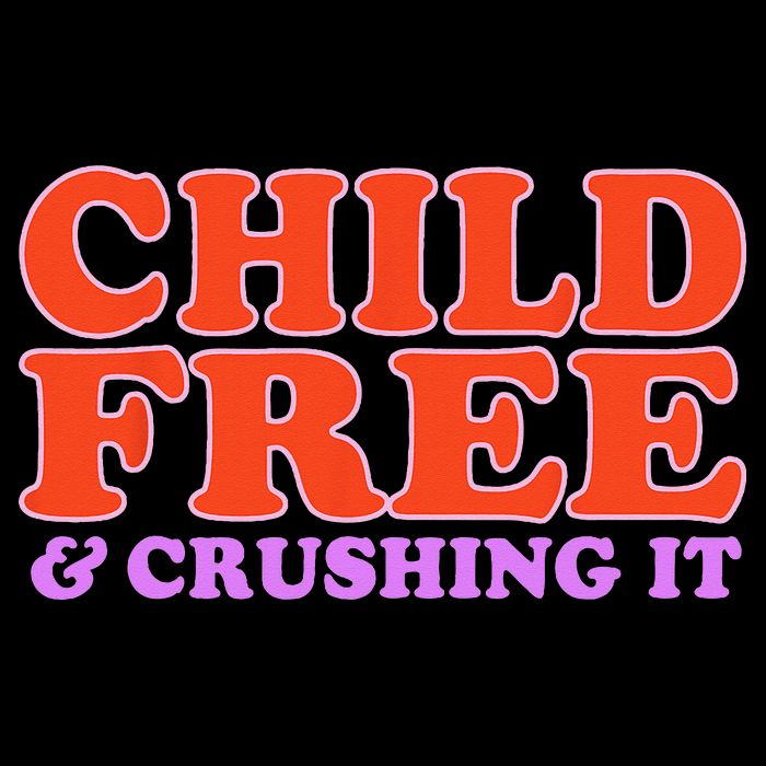 Child Free And Crushing It Funny sayings Bucket Hat