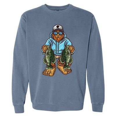 Crappie Fishing Bigfoot Panfishing Fishermen Garment-Dyed Sweatshirt