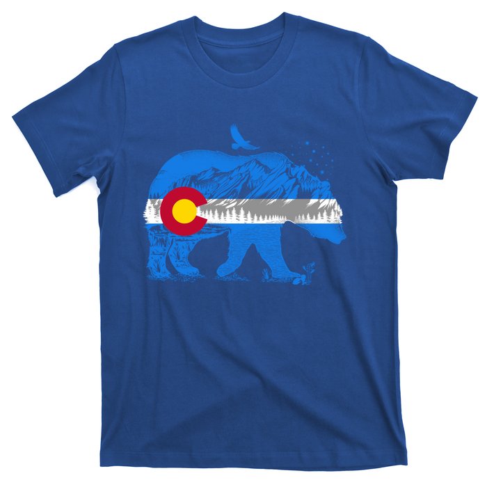 Colorado Flag Design Mountains And Bear Landscape Graphic Gift T-Shirt