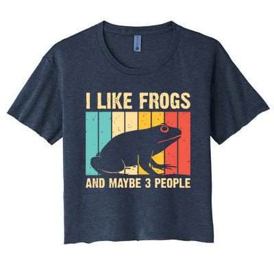 Cute Frog Design For Toad Lover Amphibian Animals Women's Crop Top Tee